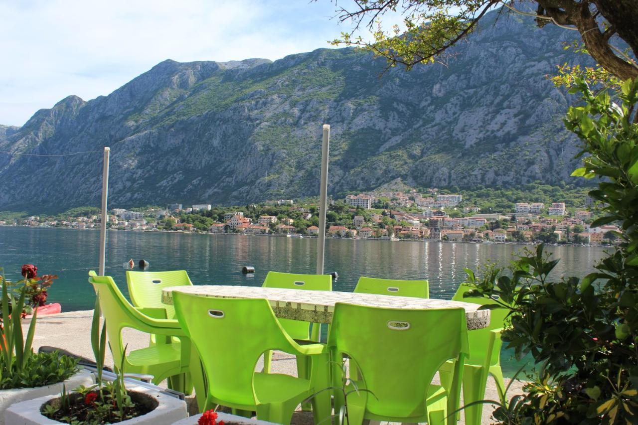 Mare E Montagna Appartement Kotor Buitenkant foto