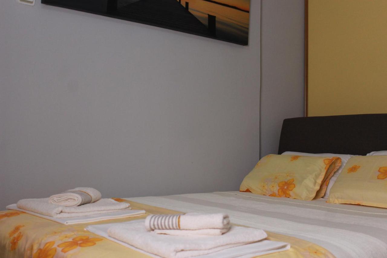 Mare E Montagna Appartement Kotor Buitenkant foto